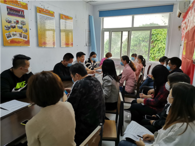 郑州市新同乐社区党委组织观看大型电视政论片《雄关》主题活动纪实