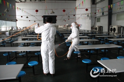 筑牢健康防线，护航企业发展——卫生局为产业集聚区企业提供免费消杀与健康教育大型服务活动纪实